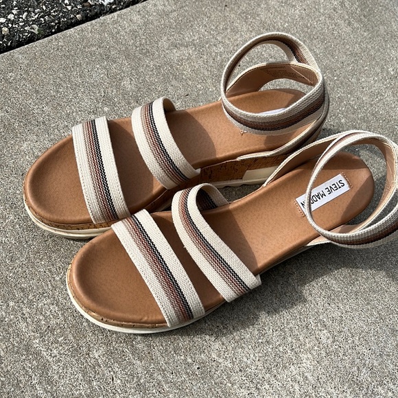 Steve Madden Shoes - Steve Madden Tan Brown Sandals with Adjustable Ankle Strap